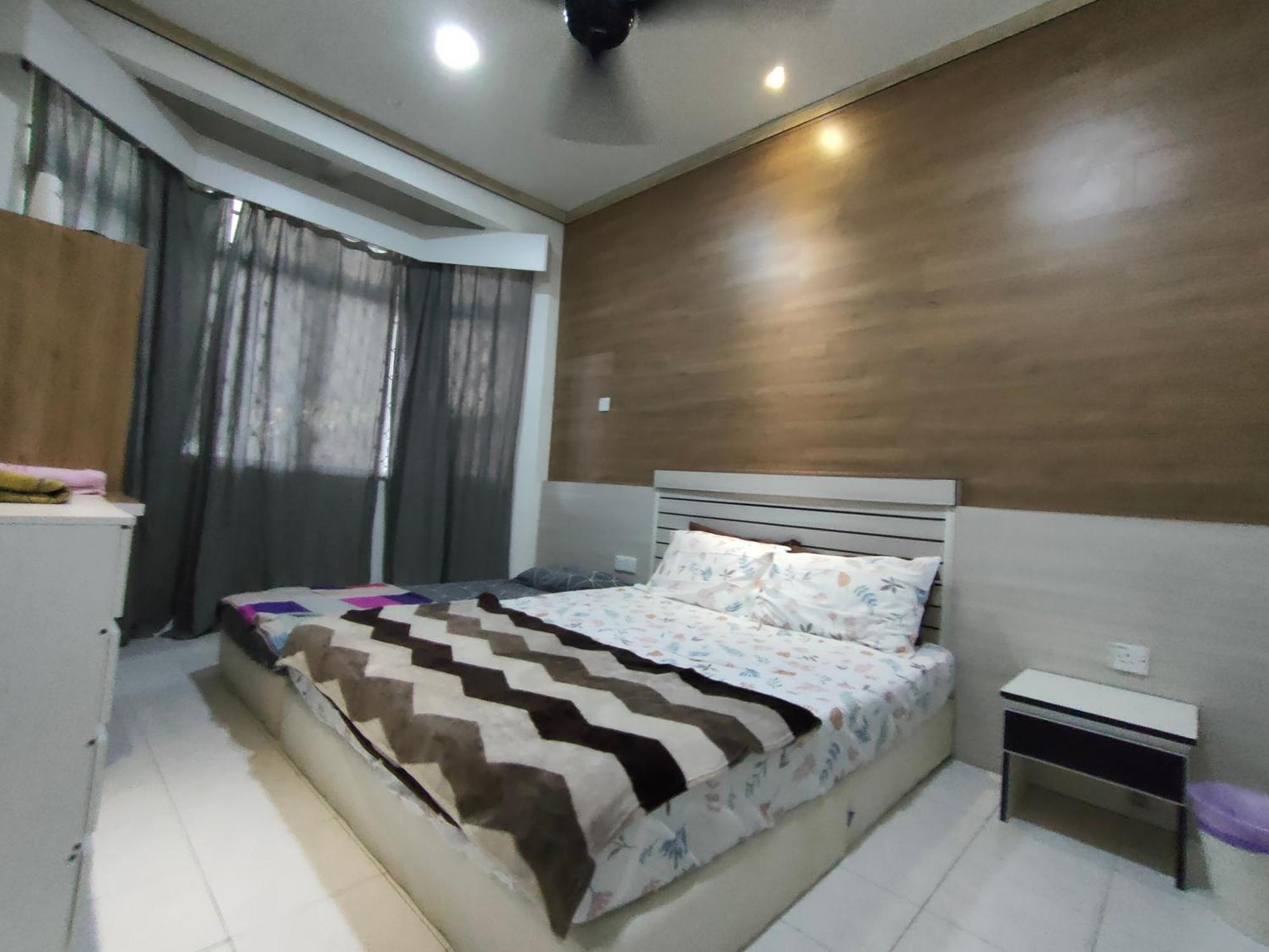 Nikqi'S Homestay Темерлох Номер фото